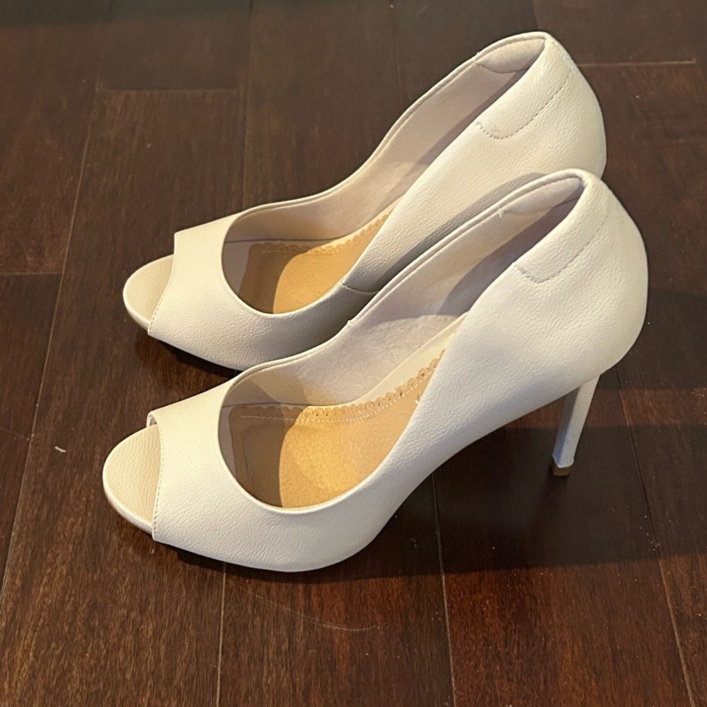 Peep-Toe Stiletto Pumps